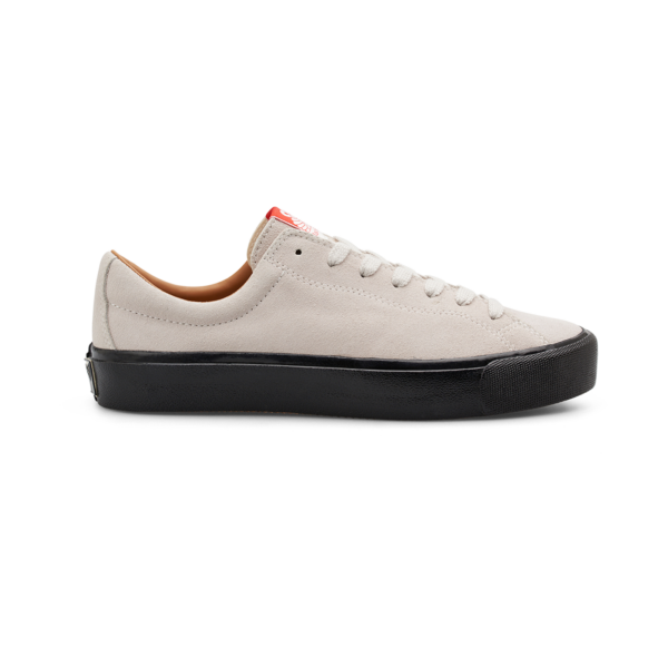 Last Resort AB &#8211; VM003 SUEDO LO WHITE/BLACK